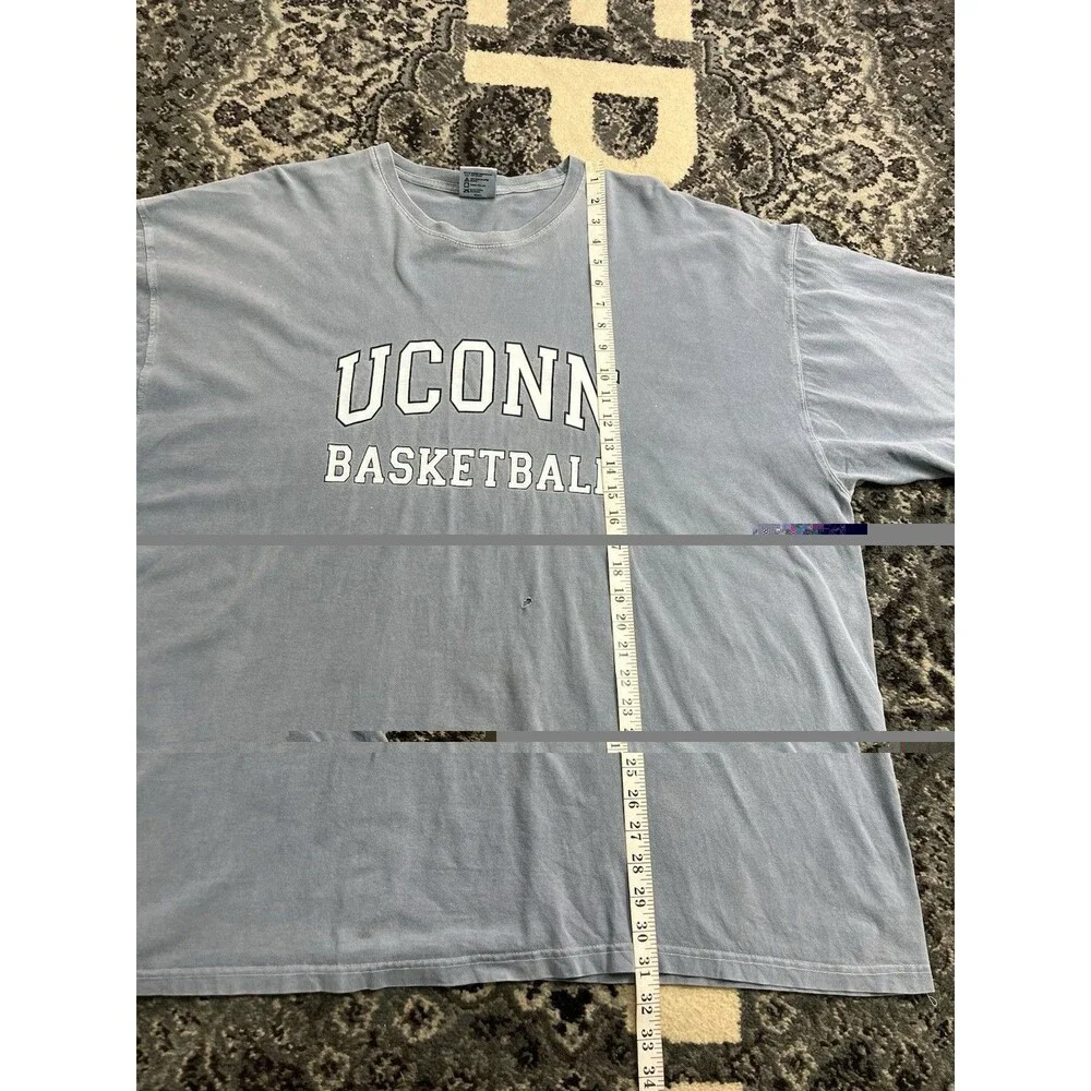 Vintage Womens Comfort Color UConn Huskies Tshirt Size 3xL Gray